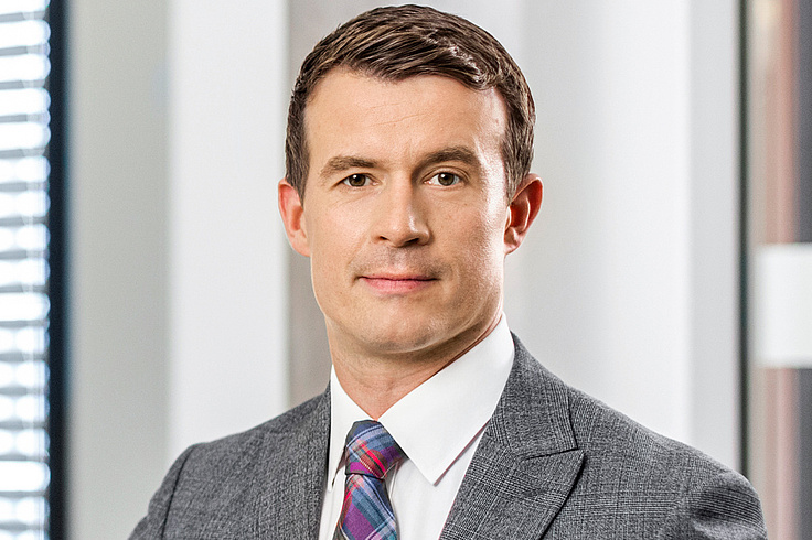 Dr. Nikolas Brunstamp Dr. Nikolas Brunstamp