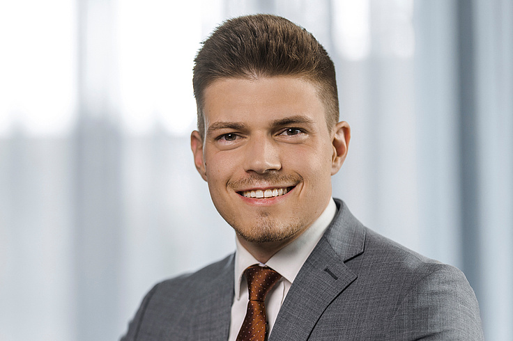 Dr. Dominik Hark, LL.M. Dr. Dominik Hark, LL.M.