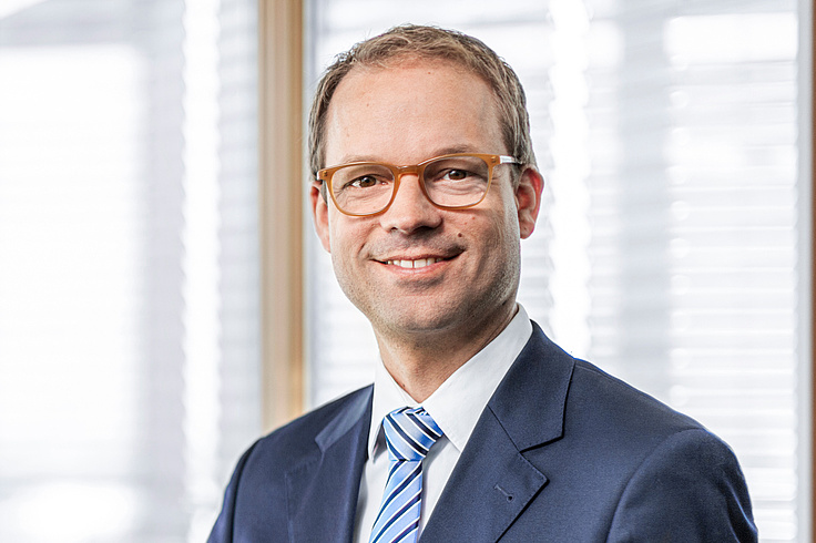 Dr. Michael Steinhauer, LL.M. Dr. Michael Steinhauer, LL.M.