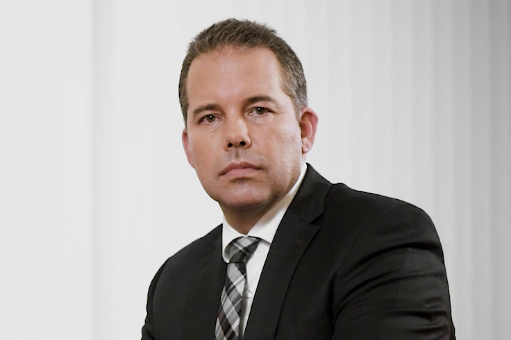 Dr Tom Giesen Dr Tom Giesen
