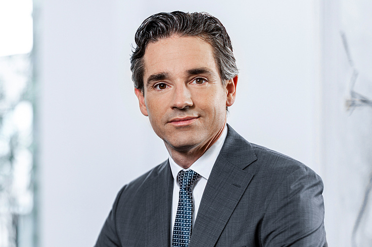Dr. Tobias Schneider Dr. Tobias Schneider