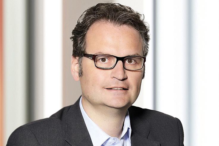 Prof. Dr. Günter Krings, LL.M. Prof. Dr. Günter Krings, LL.M.