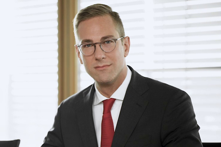 Dr. Thomas Bunz Dr. Thomas Bunz